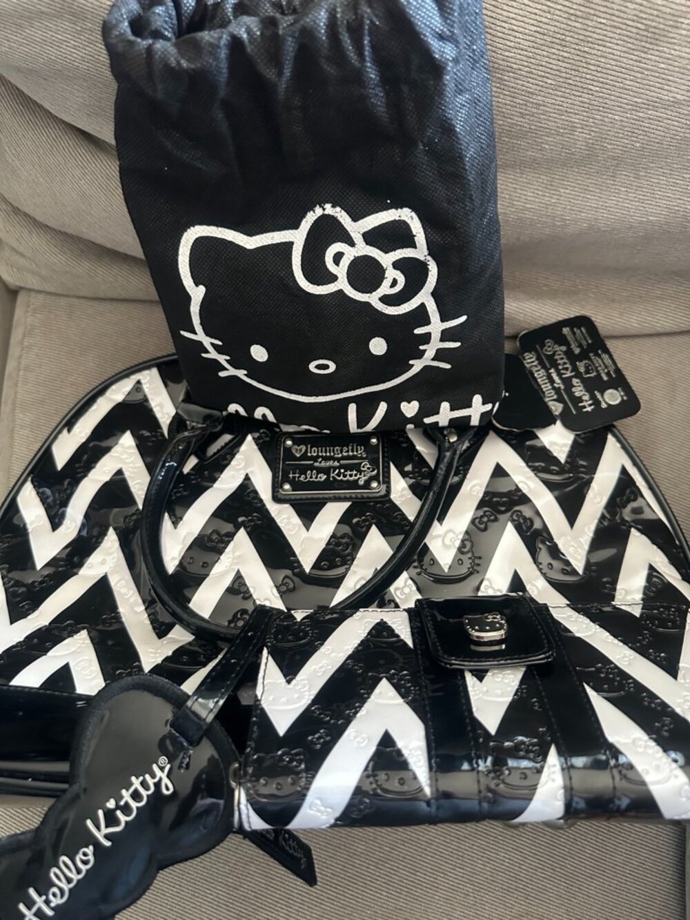 Loungefly Loves Hello Kitty Black White Chevron Dome Satchel Wallet Set ***NWT**